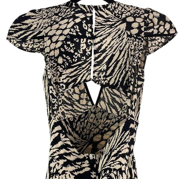 Elegant Black and Cream Women's Dress Reformation - Picture 3 of 10